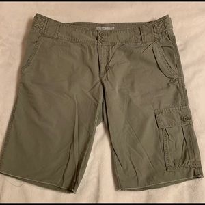 Old navy Bermuda shorts